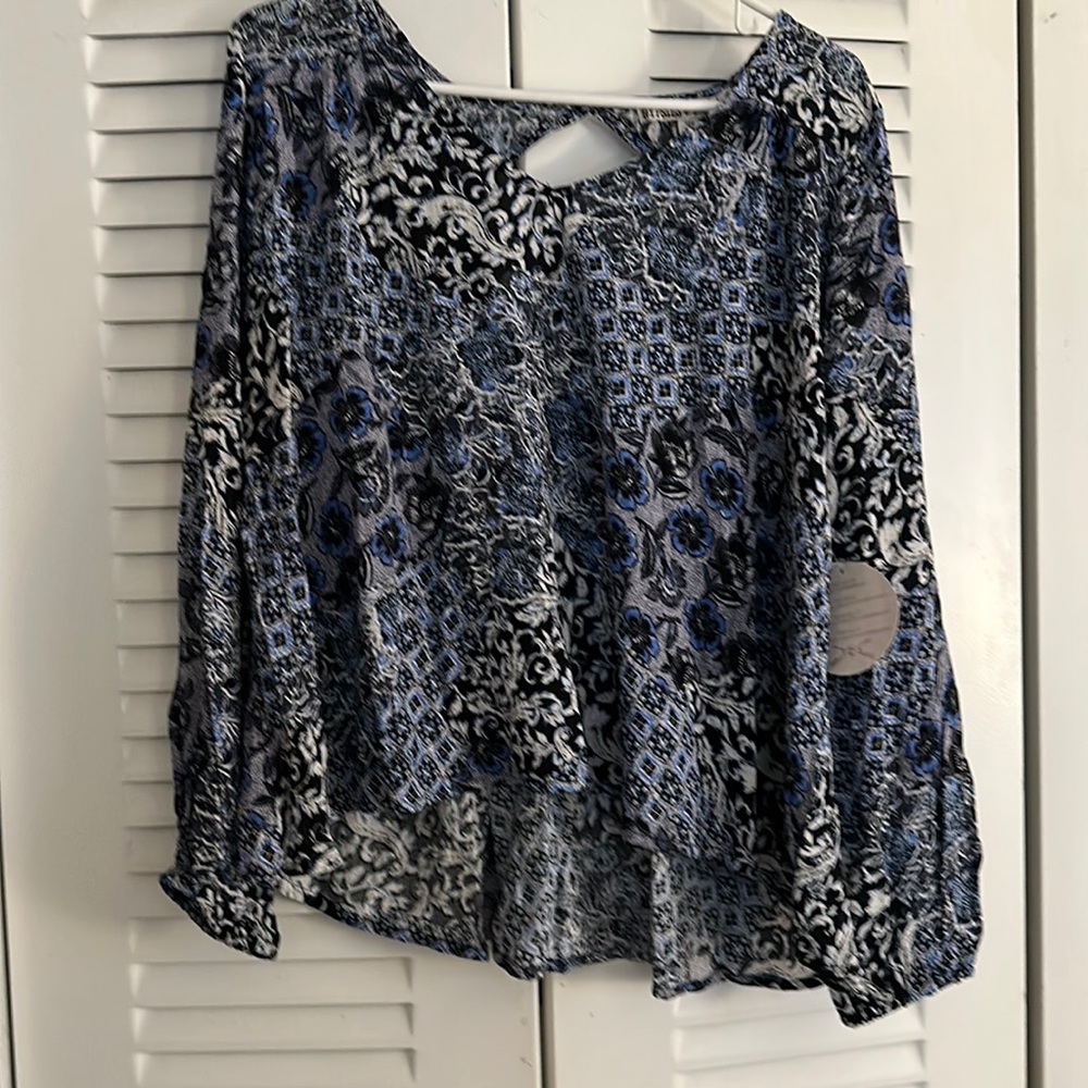 Floral flowy top